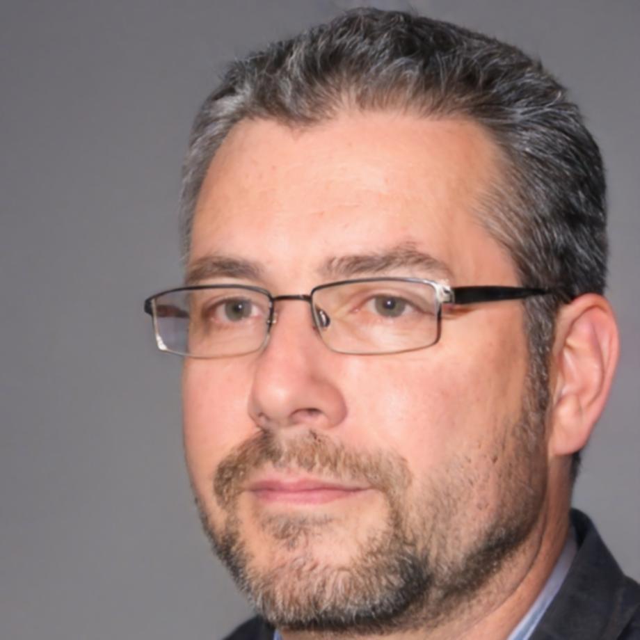 Instrutor especialista em finanças